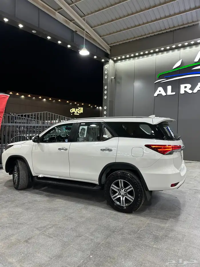 فورشنر ديزل 2021 بريمي دفلك لدى معرض(الرشيدي) 3