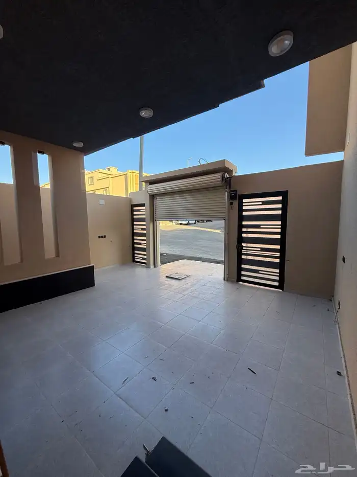 للبيع ارواف علويه 9غرف وشقق ارضيه ببايكة سيارة ف درة الموسي 4