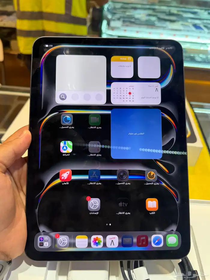 آيباد برو 2024 معالج M4 مع كرتونه وكامل اغراضه جدا  نضيف 5