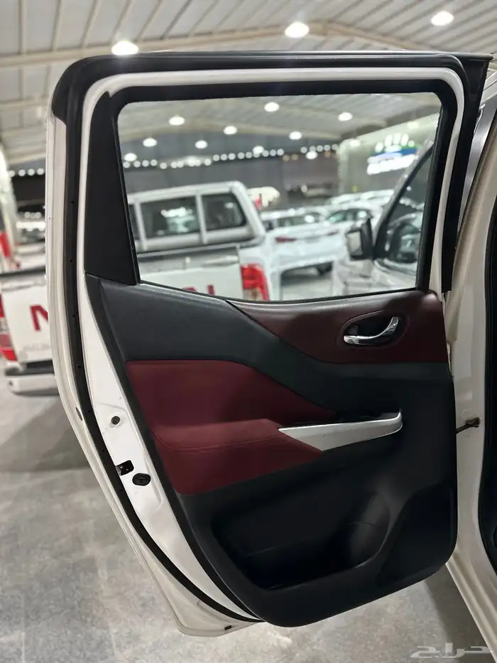 نافارا ديزل 2019 فل كامل دبل دفلك معرض(عبيد الرشيدي) 6