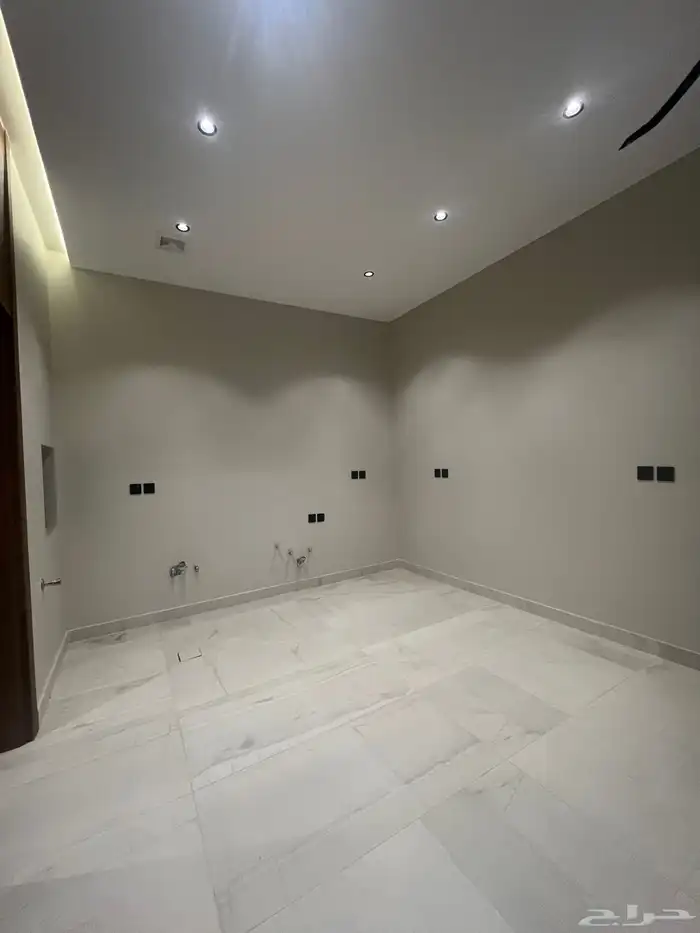 شقق دور ارضى للبيع بالاخضر 3