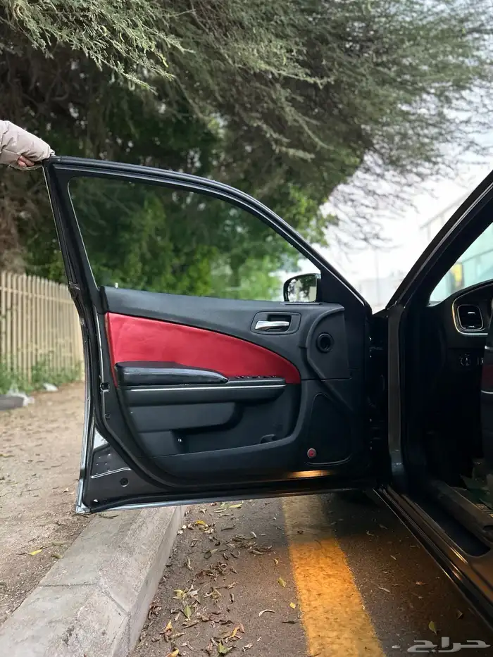 دودج تشارجر 2015 12