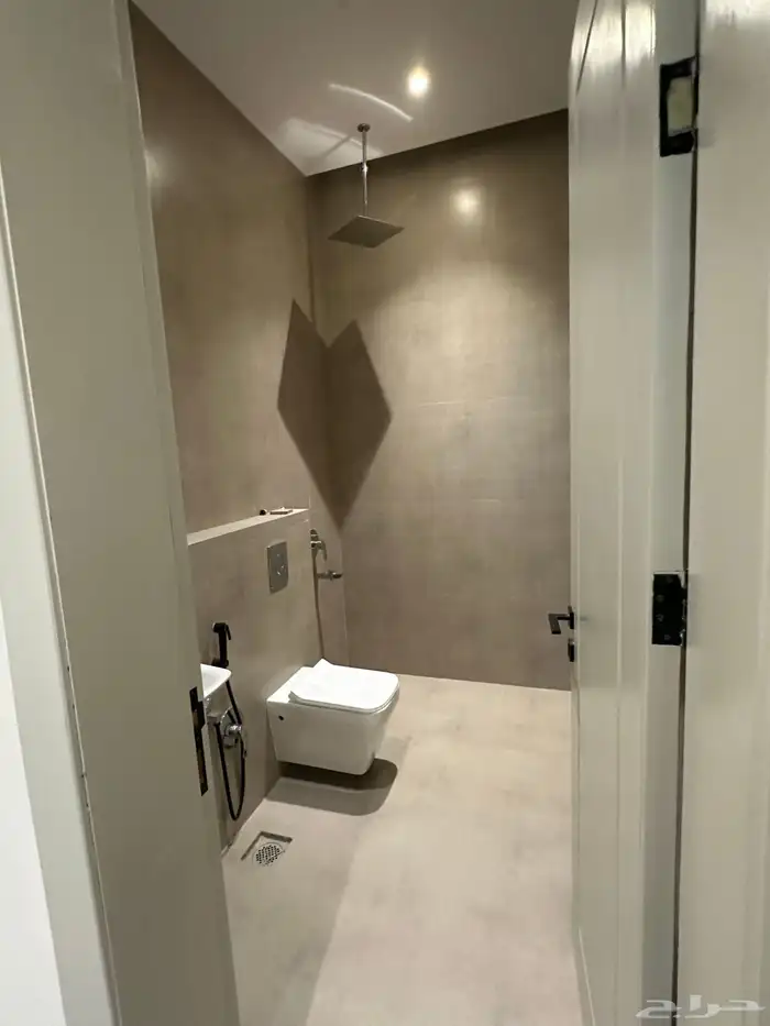 ادوار و بنتهاوس في حي الرمال للبيع 20