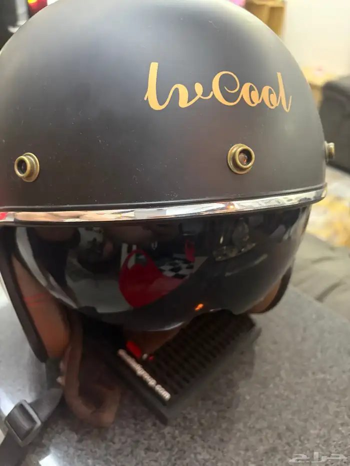 خوذة دباب ممتازة 0