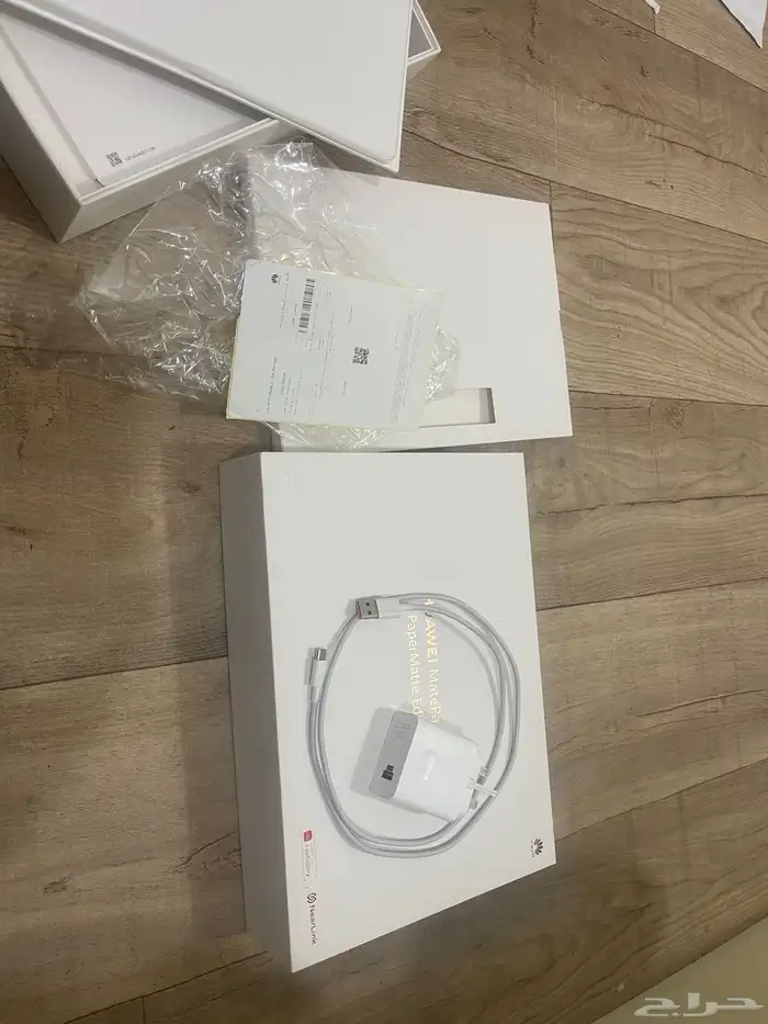 جهاز لوحي هواوي ميت باد برو ذهبي 7