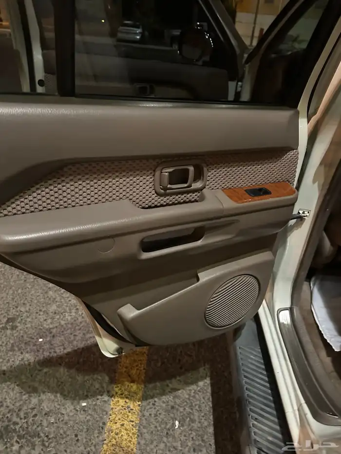 نيسان باثفندر 2005 ممشى قليل 112000 كم فل كامل أبيض لؤلؤي 20