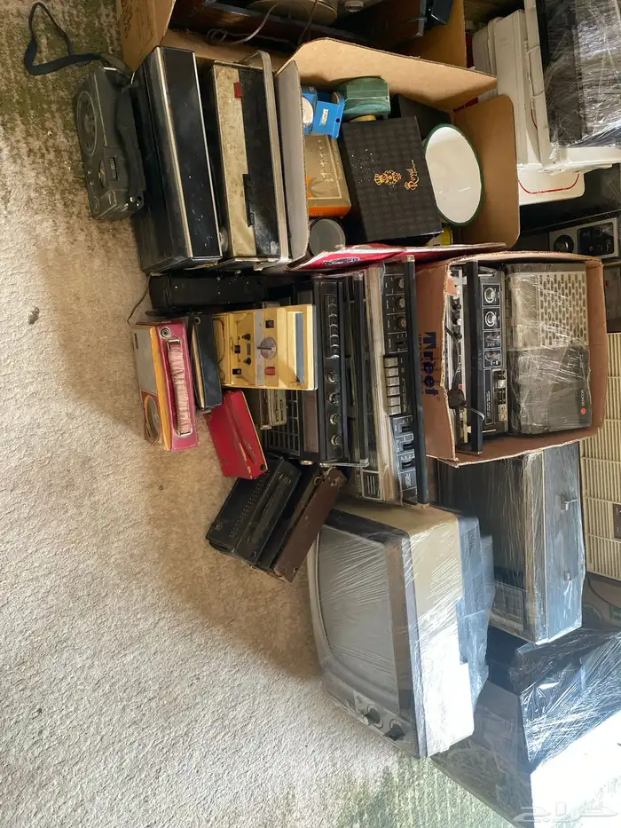 مجموعه اجهزه وانتيك ترثيات قديمه عددها يمكن 50 5