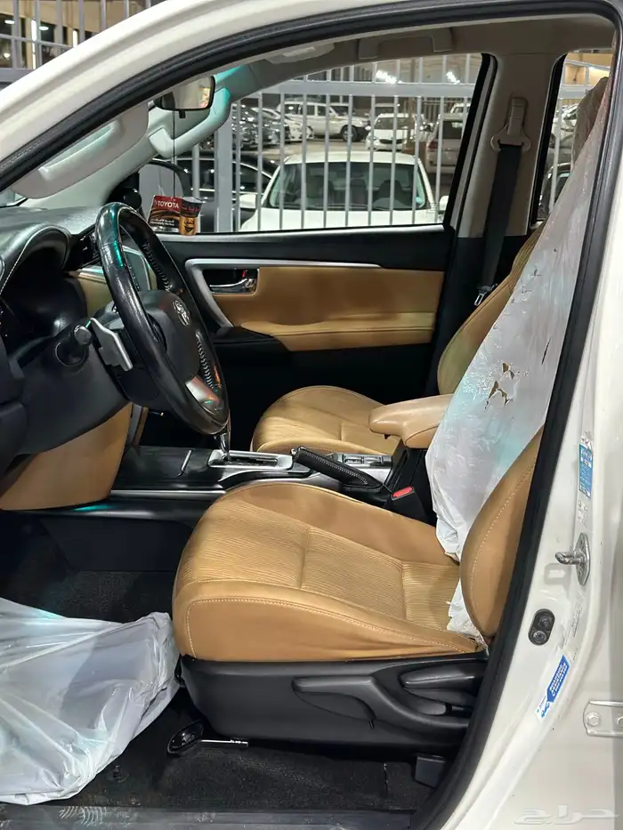 فورشنر ديزل 2021 بريمي دفلك لدى معرض(الرشيدي) 19