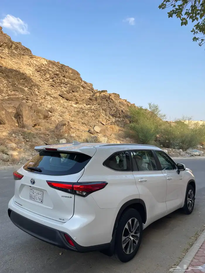 هايلاندر 2023 GLE شبه الجديد 3