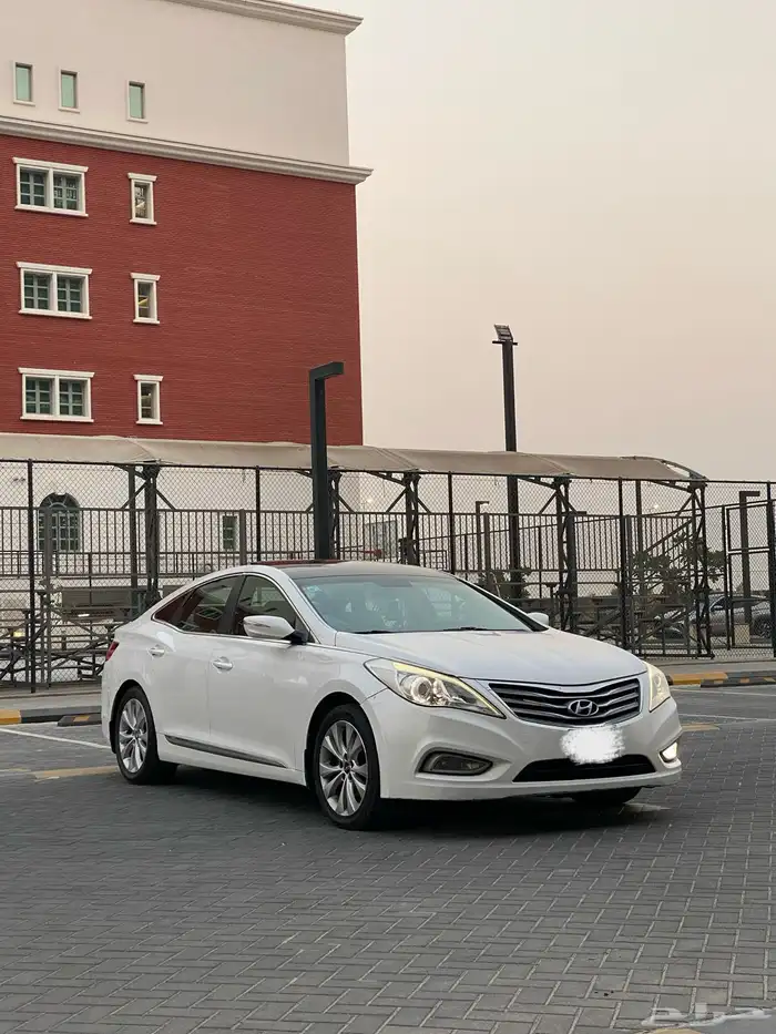 أزيرا موديل 2015 2