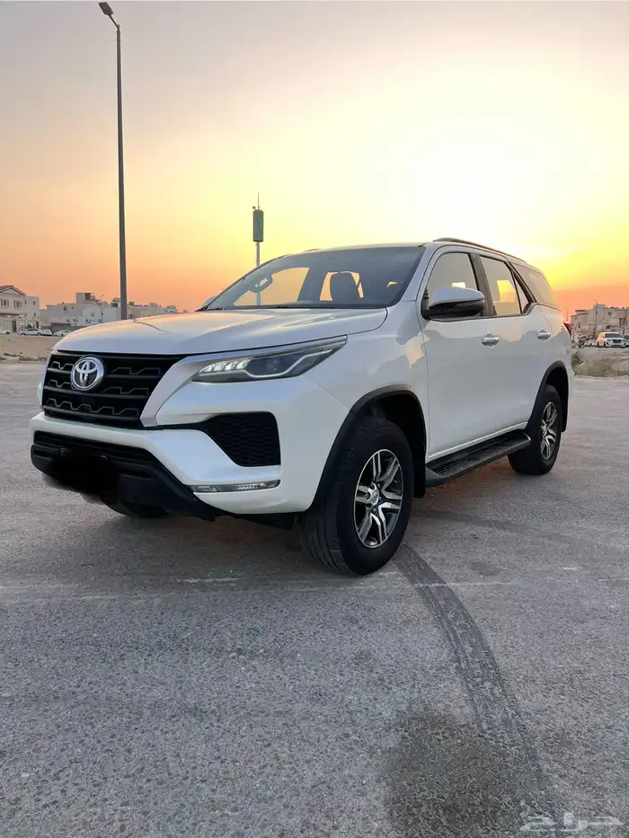 للبيع فور شنر مديل 2021 نظيف .. 0