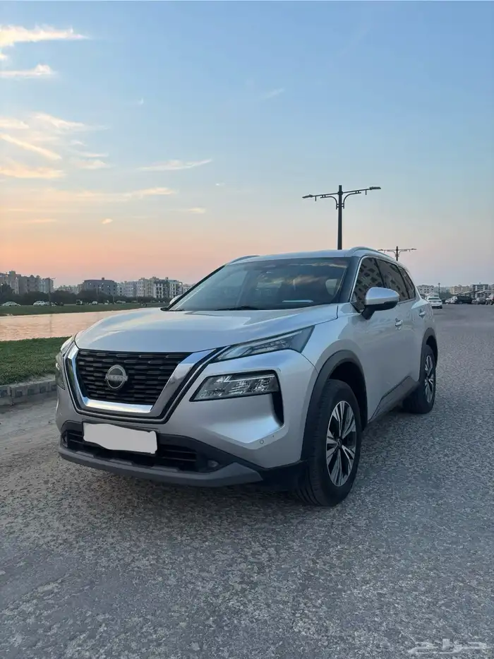 نيسان اكستريل 2023 SV X-trail نص فل 0