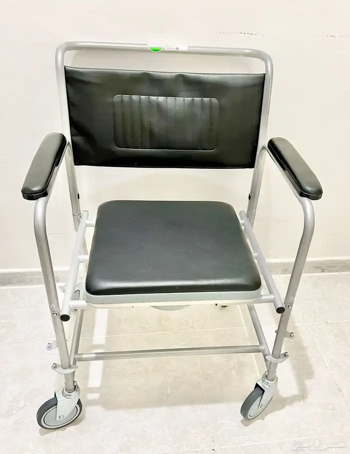 كرسي حمام متحرك جديد 0