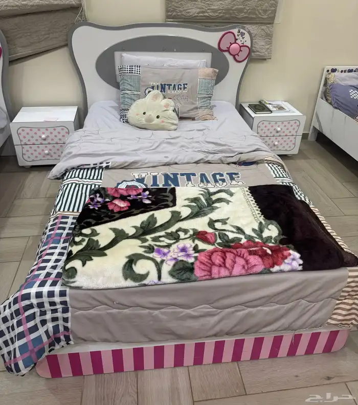 غرفة نوم بنات من هوم سنتر 0