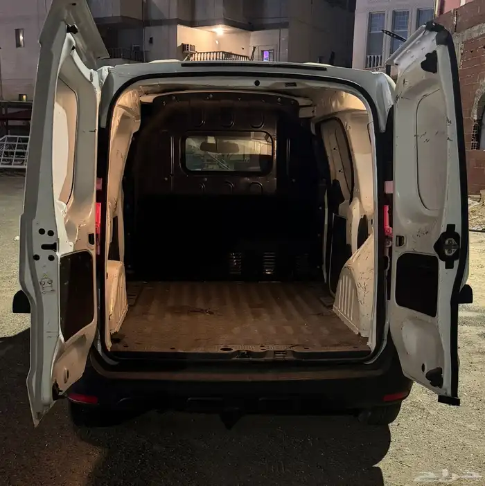 رينو دوكر فان بضاعه موديل 2022 للبيع 6