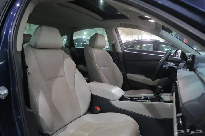 هوندا اكورد EX-L فل كامل هايبرد 2024 شبه الجديد 9