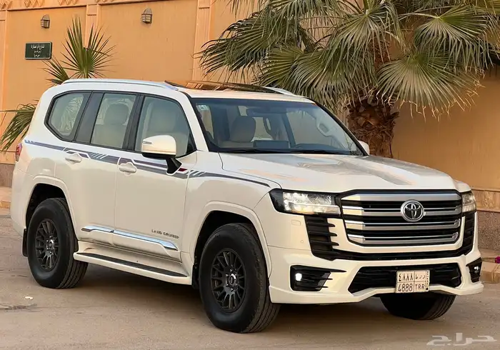 تويوتا لاندكروزر 2022 GXR (ديزل) 3
