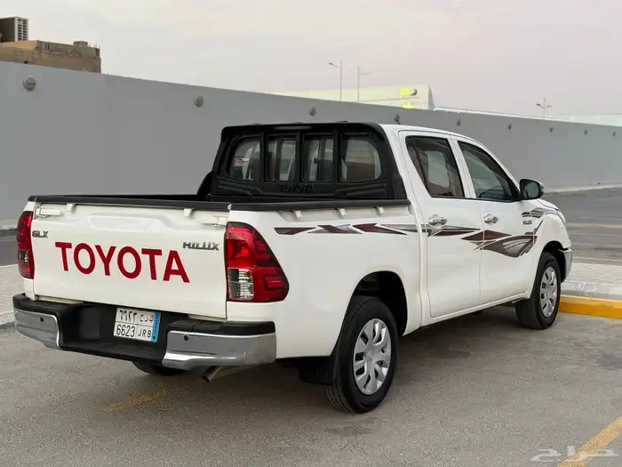 تويوتاهايلوكسGLX سعودي لعداد56 الف فقط 2019 6