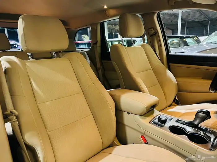 جراند شيروكي 2019 V6 لاريدو ( عرض خاص ) 4