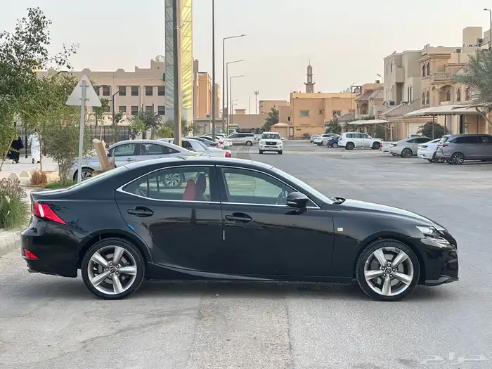 لكزس IS سعودي فل 2016 7