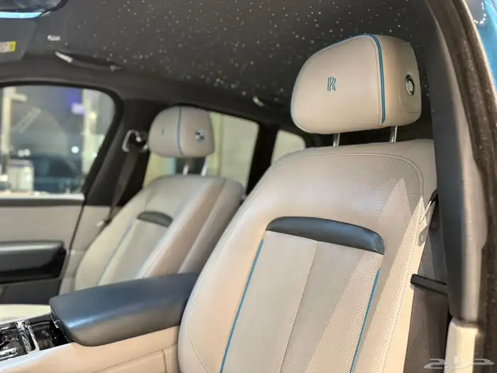 الموديل 2021 العداد 117.000 النوع روز كولينان 5