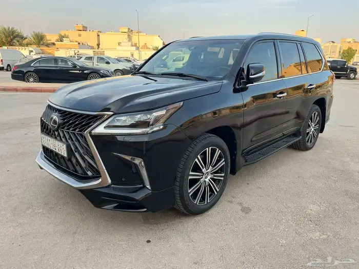 للبيع لكزس LX570 2018 1
