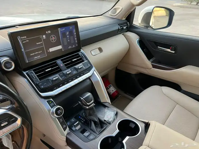 تويوتا لاندكروزر 2022 GXR (ديزل) 14