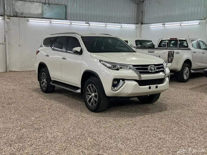 فورتشنر 2017 مخزن اخو الاصفار ( واتس فقط ) 0