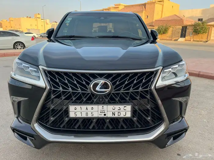 للبيع لكزس LX570 2018 3