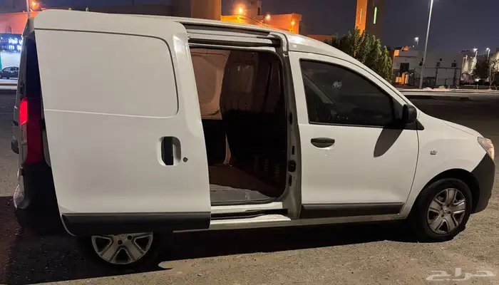 رينو دوكر فان بضاعه موديل 2022 للبيع 5
