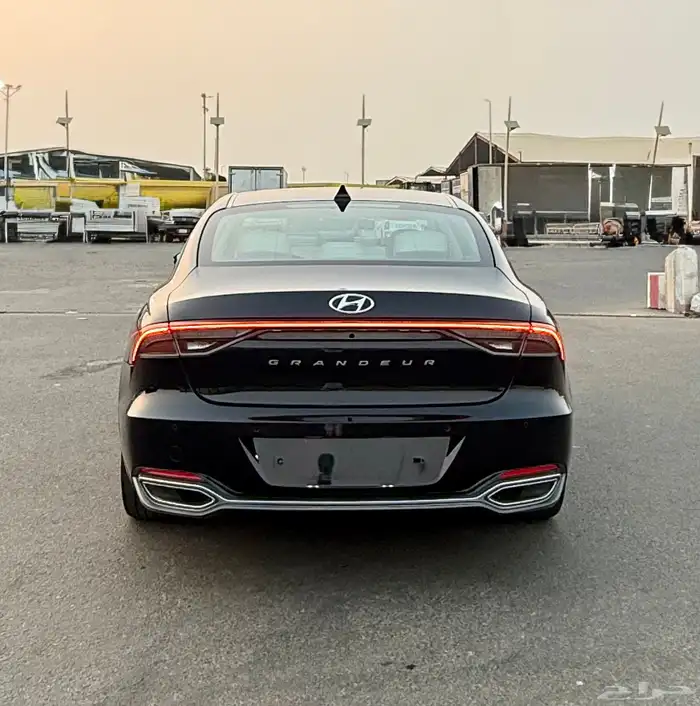 هونداي ازيرا 2022 ( 4 سلندر ) فل كامل بدون بانوراما للبيع 4