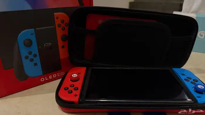 نينتيندو أوليد -   سويتش أحمر نيوني   كون أزرق نيوني - جوي 0