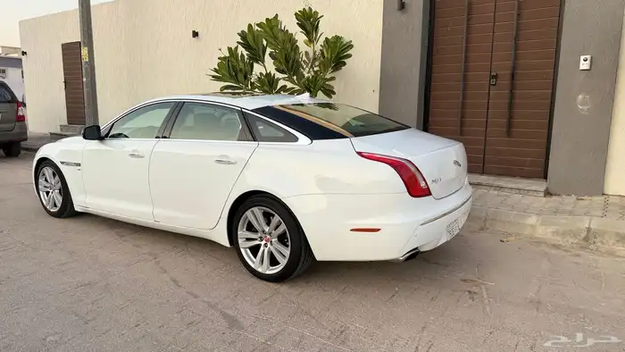 جاكوار xj موديل 2014 فل كامل للبيع 19
