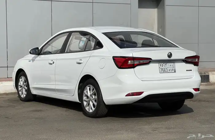 MG 5 موديل 2023 البيع 25000 الف 2