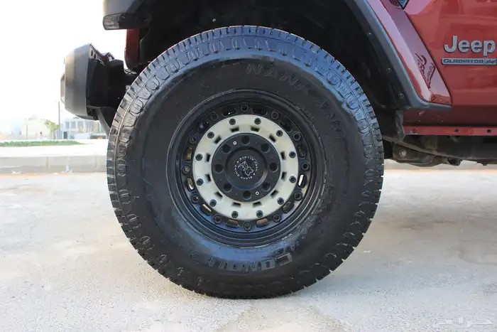 جيب جلادياتور ماشي 21 7