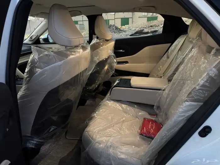 للبيع تويوتا كراون موديل 2023 هايبرد نضيفه جدا  ممشي قليل 14