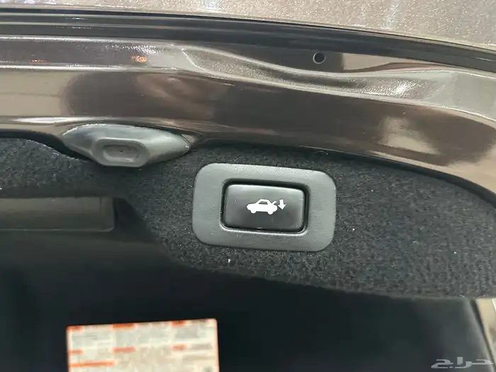 لكزس LS600 h موديل 2015 فل كامل هايبرد 39