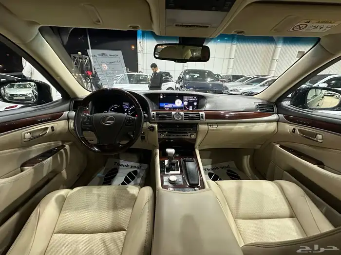 لكزس LS600 h موديل 2015 فل كامل هايبرد 22