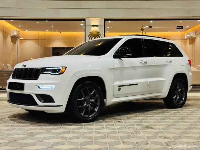 شيروكي لمتد X فل كامل بطاقه جمركيه نظيف جدا 2