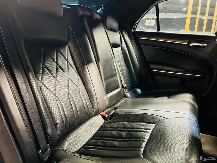 كرايزلر C300 2016 لمتد (( عرض خاص )) 13