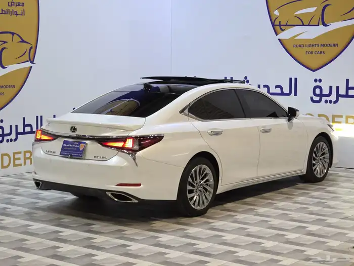 لكزس DD .ES350 موديل 2023 وكالة 4