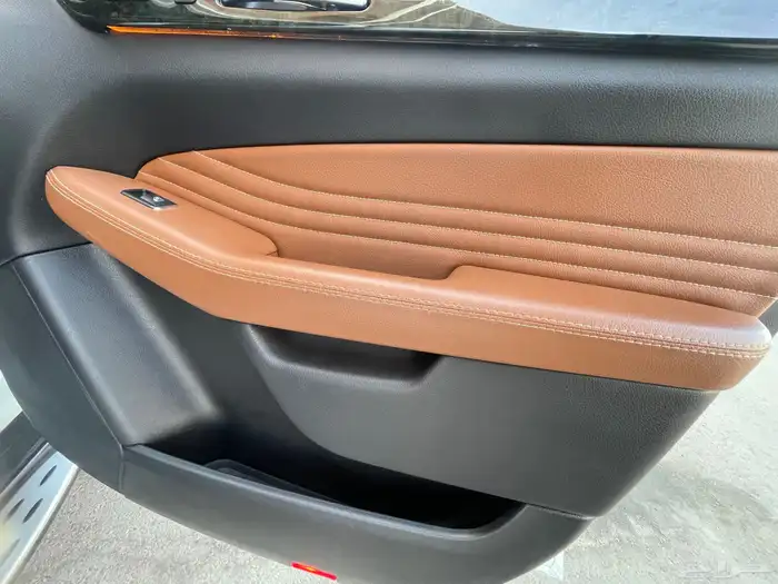 مرسيدس-AMG-2018-GLE43-بنزين- بحالة الوكالة 27