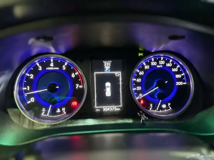 تويوتا هايلوكس 2017 سعودي فل كامل ماشي 304 الف 13