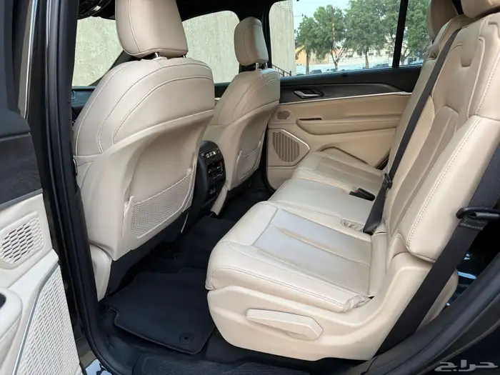 جراند شروكي لمتد 2023 28