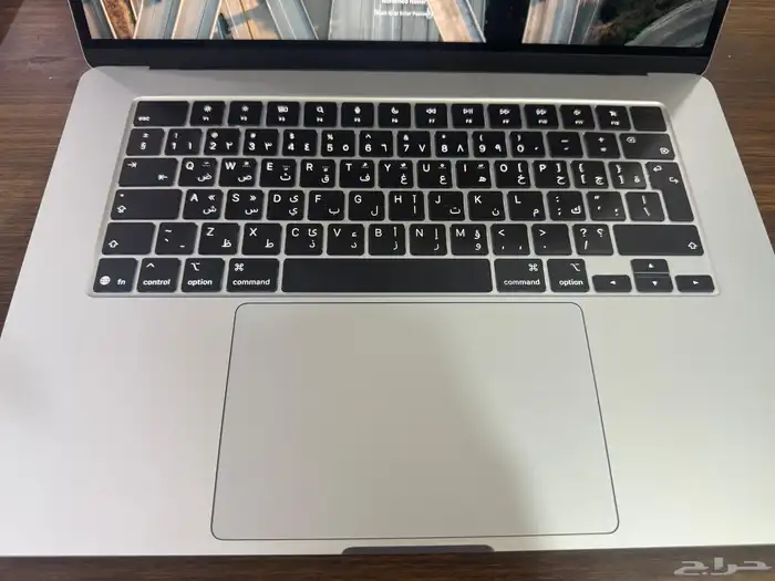 ماك بوك اير 2025 1