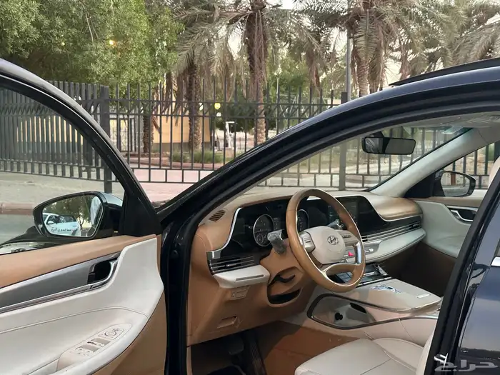 هونداي أزيرا موديل 2021 سعودي نص فل 12