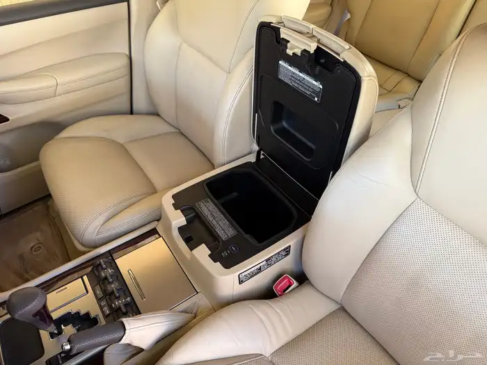 جيب لكزس المديل 2014 مخزن سعودي عبداللطيف جميل الدفعة الأول 38