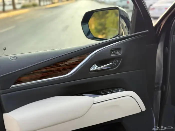 اسكاليد 2021 طويل مخززن 12