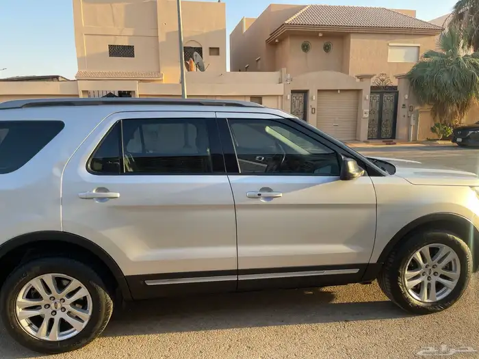 فورد اكسبلور 2019 XLT 4WD 13