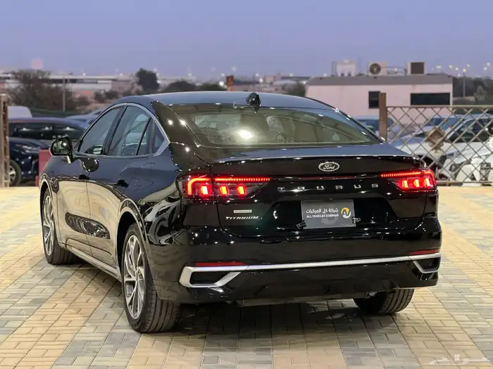 فورد تورس 2023 تيتانيوم 3
